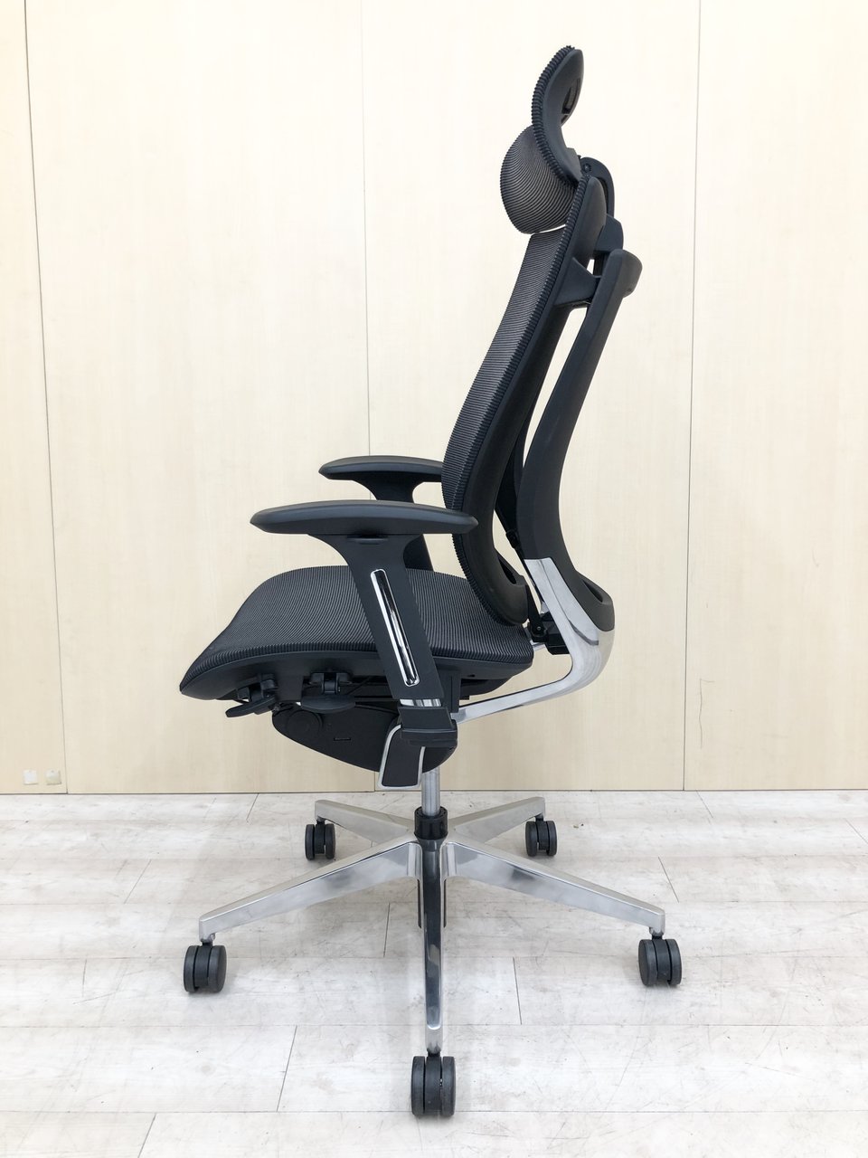中古】VIGOR アイリスチトセ 肘付ハイバックチェア 298361