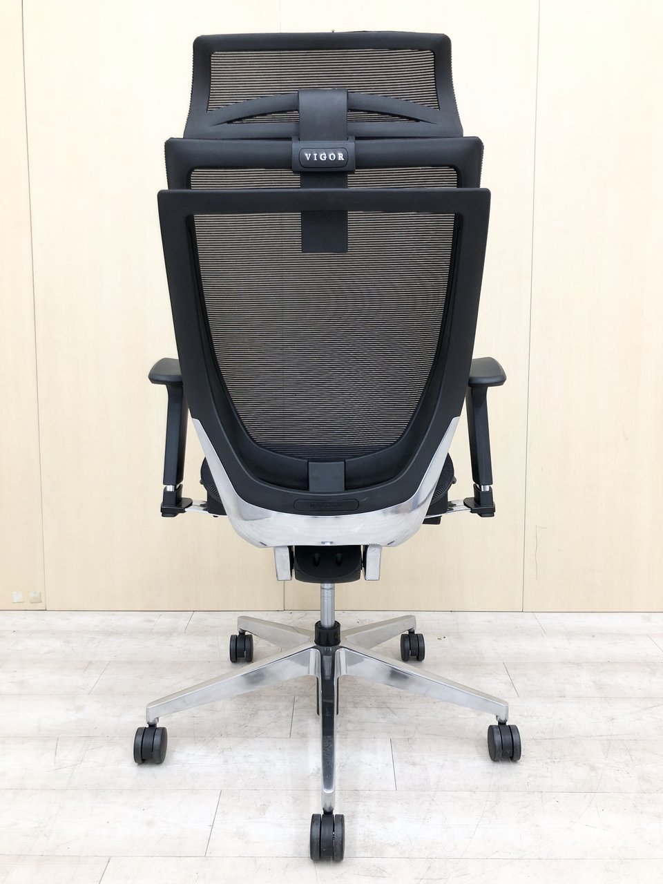中古】VIGOR アイリスチトセ 肘付ハイバックチェア 298361 - 中古 