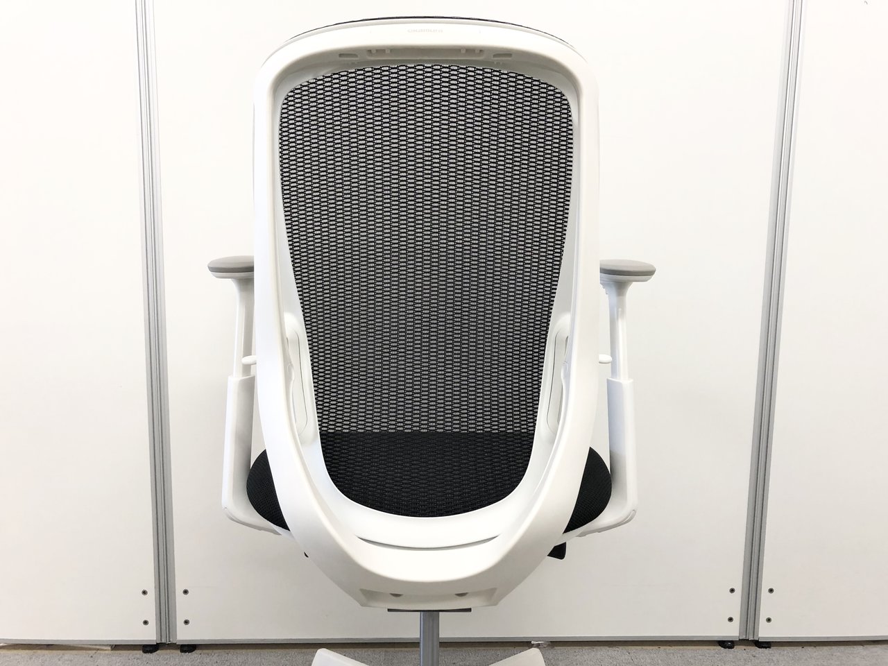 【中古 A(中古品)】Sylphy(シルフィー) C685XW-FMP1 中古】C685ZR-FMP1 | オカムラ Sylphy オフィスチェア - Kagg