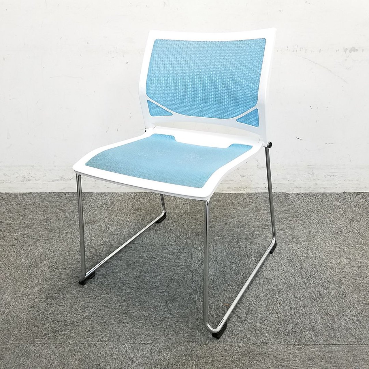 【30％オフ】【7脚入荷】これからの季節にぴったりのメッシュ生地☆スタイリッシュなデザインです★
                        ツァルト 
                                    中古
            