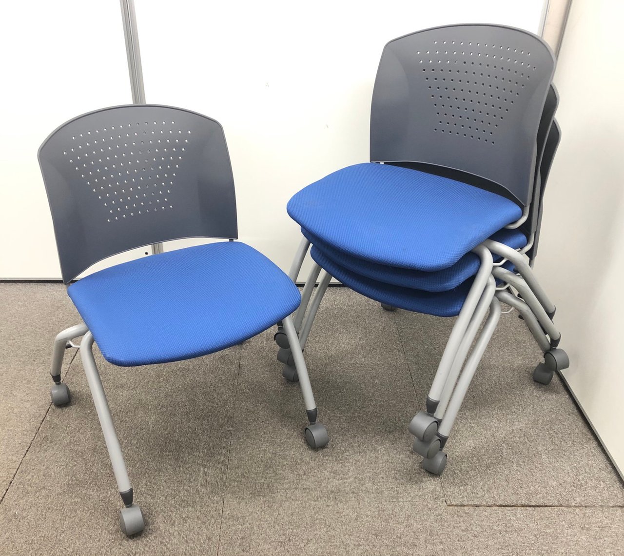 【4脚で1セット商品】簡易ミーティングにお勧め【増員、起業時に】
                        MC-300
                                    中古
            