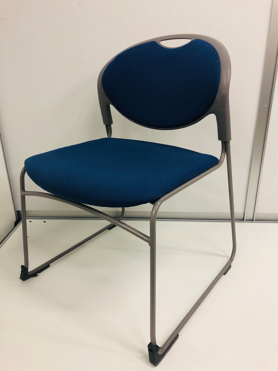 【訳アリ】重ねて収納、便利なスタッキングチェア
                        その他シリーズ
                                    中古
            