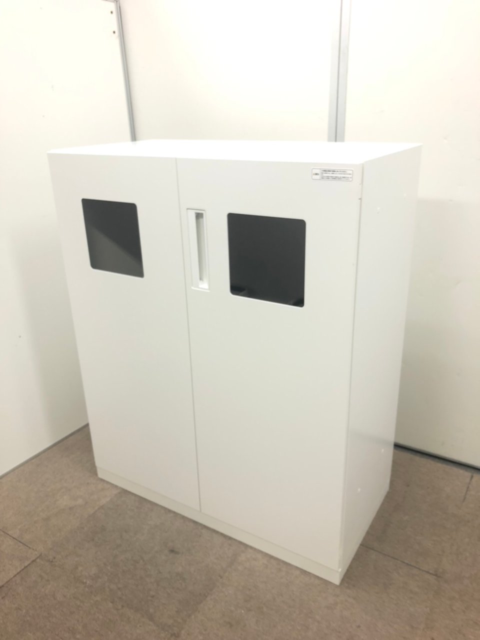 【新古品】【2019年製】激レア商品/ゴミ箱入っています/コクヨ製/エディア/ホワイト※早いもの勝ち
                        エディア 
                                    新古品
            