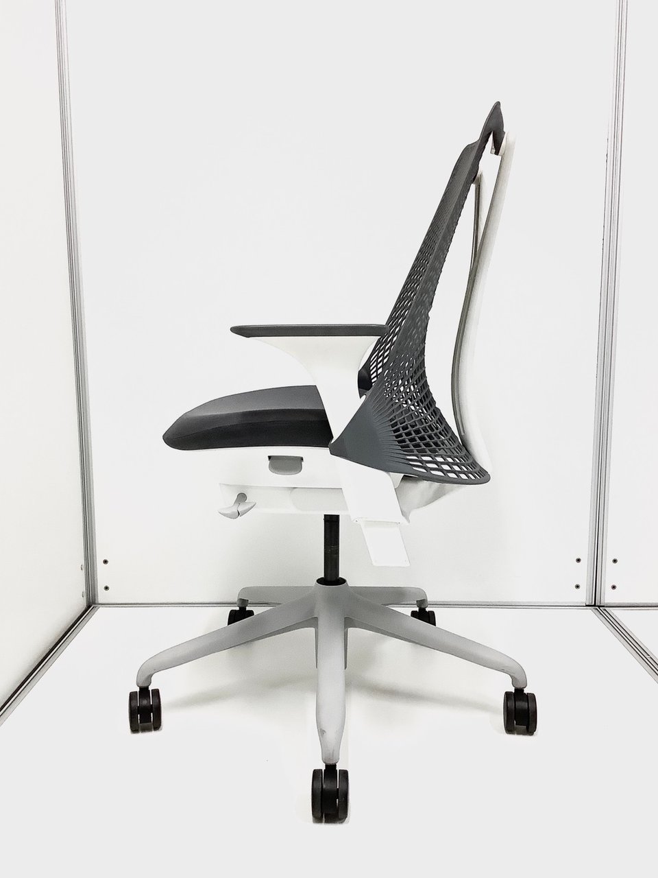 中古】セイルチェア Herman Miller/ハーマンミラー 肘付ミドル
