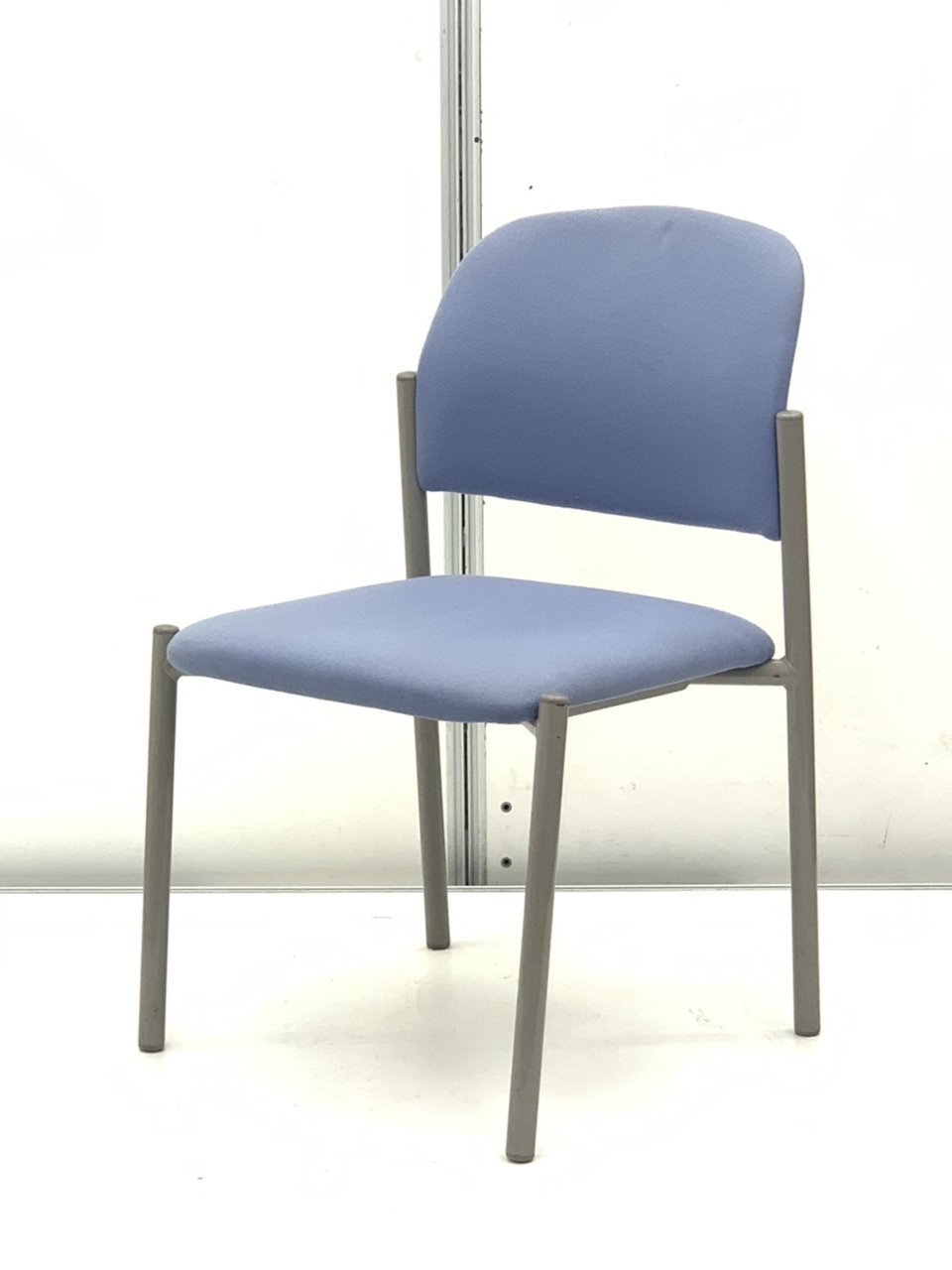 【使用感強めなので特価！】人気のオカムラ製／8109シリーズ／ブルー■スタッキング可能【β】

                        8109シリーズ 
                                    中古
            