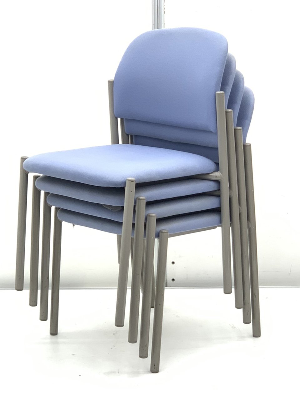 【使用感強めの為特価！】【4脚セット10％オフ】オカムラ製／8109シリーズ／ブルー【β】　★
                        8109シリーズ 
                                    中古
            