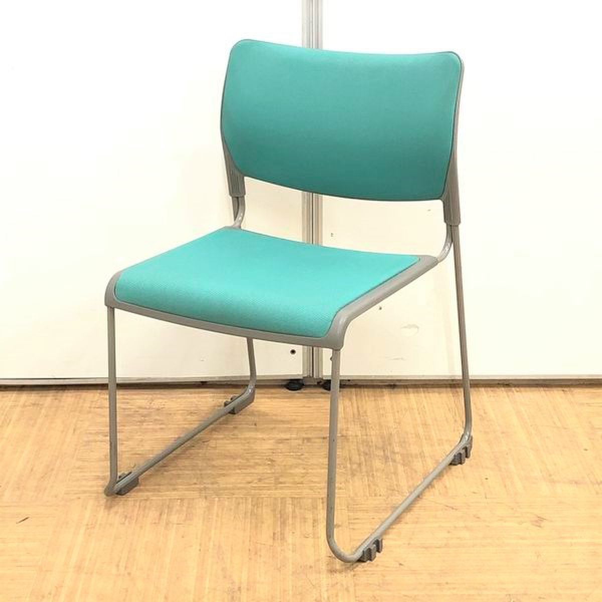 【定番シリーズ入荷しました】ミーティングやセミナーにピッタリです。
                        8104シリーズ 
                                    中古
            