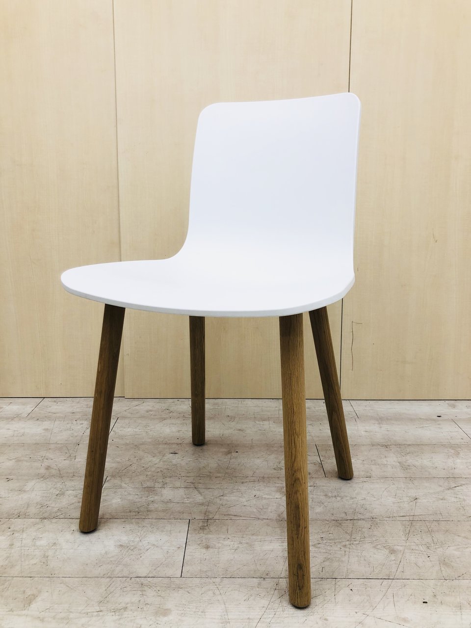 オシャレなデザインチェア入荷！ご在宅でもオフィスでも使える！【RP】
                        その他シリーズ
                                    中古
            