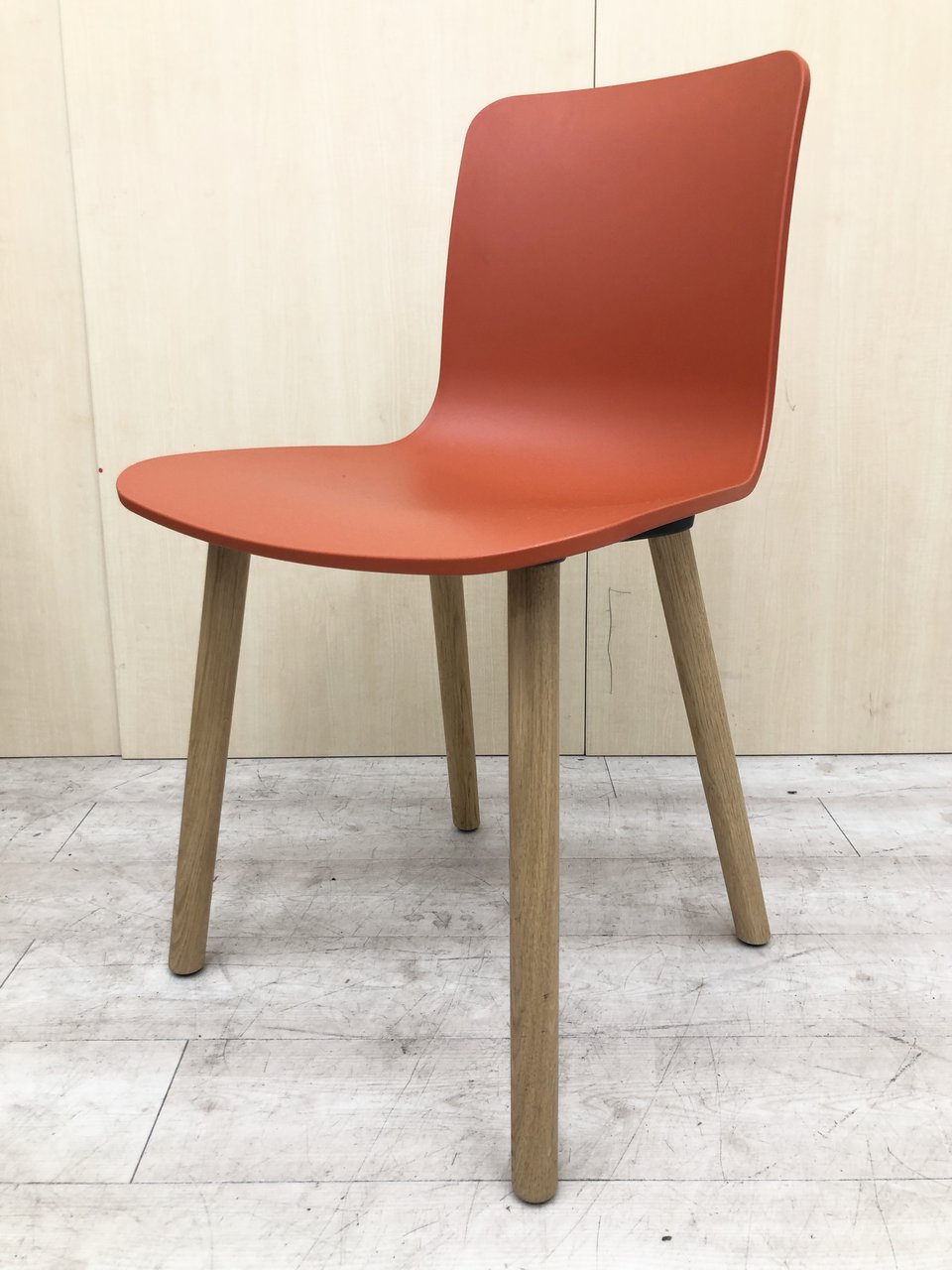 オシャレなデザインチェア入荷！ご在宅でもオフィスでも使える！【RP】
                        その他シリーズ
                                    中古
            