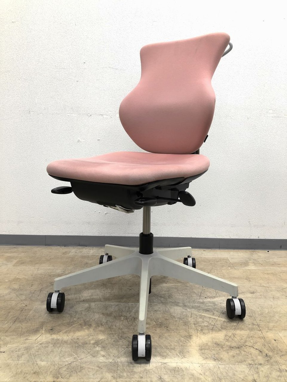 オフィスチェア イトーキ カシコ 女性向け ITOKI cassico イトーキ（ITOKI） カシコチェア (cassico) ピンク