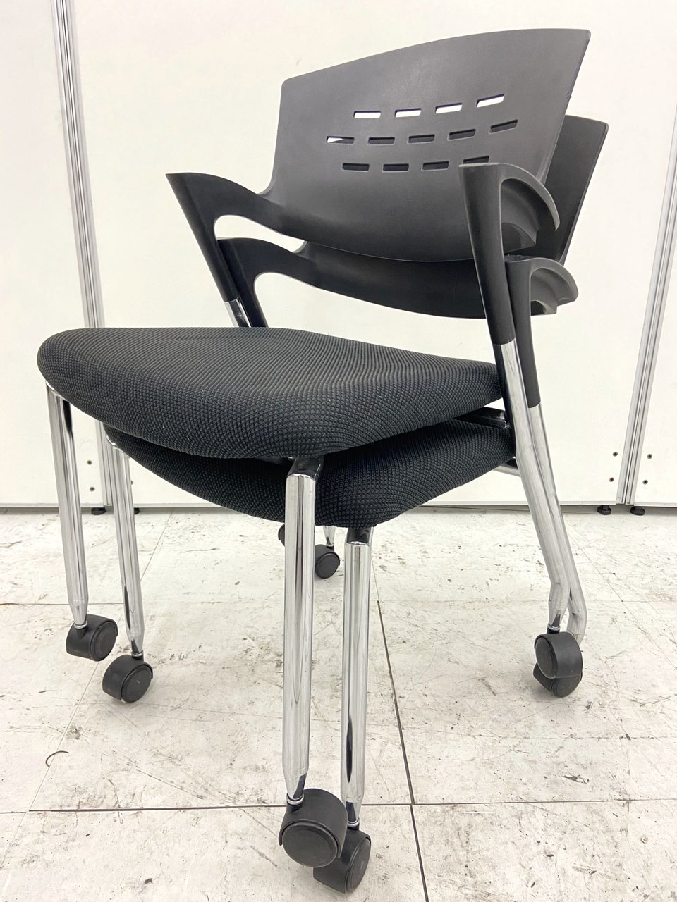 【2脚セット】【当商品限定】【滞留品の為大特価！】ポリッシュ脚でかっこいい！【倉庫在庫品】
                        カクタス 
                                    中古
            