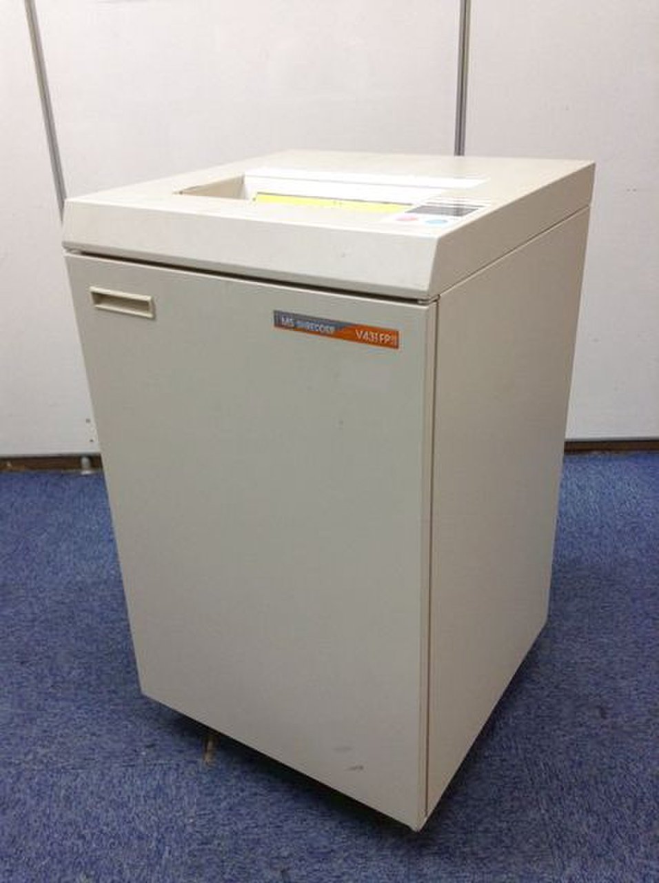 【トップメーカー品】【定価：438,000円】【最大細断枚数：15枚程】
                        Vシリーズ
                                    中古
            