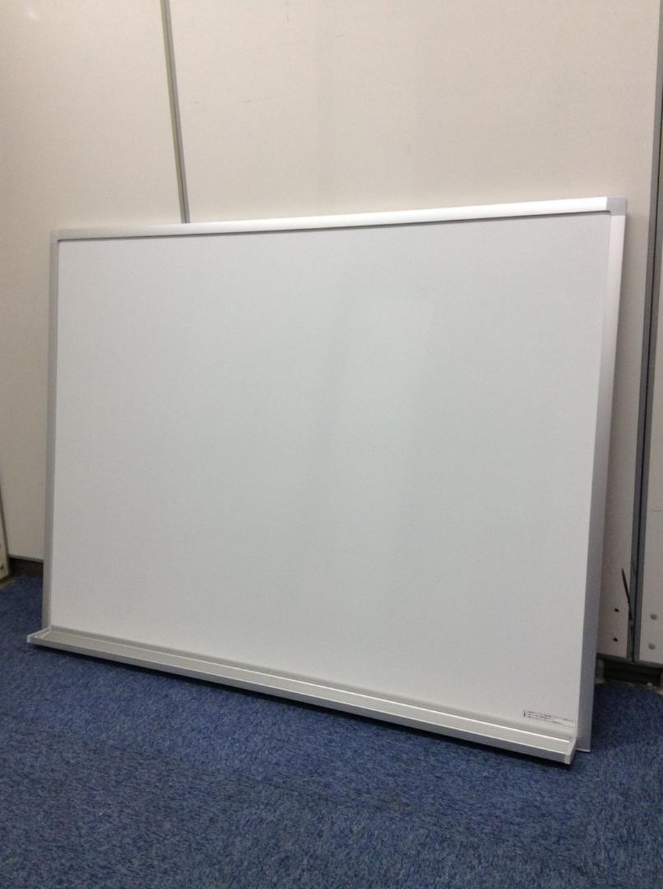 【現品限り】コクヨ/壁掛けホワイトボード
                        BB-H900 
                                    中古
            