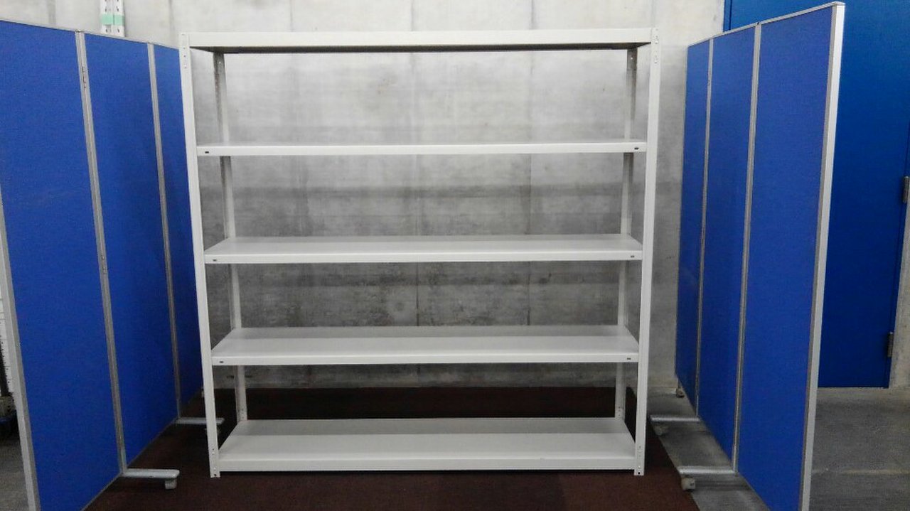 コクヨのW1820の中古ラックが4台入荷しました！　注1)呼称W1800/D450　実寸W1820/D465　注2)画像はH1800タイプですが、実物はH2100タイプになります。　天地5段　耐荷重：段/150kg　ボルトレスなので組立も簡単！ 
※マテハン本舗の中古商品は、千葉県柏市に在庫がございます。
                        その他シリーズ
                                    中古
            