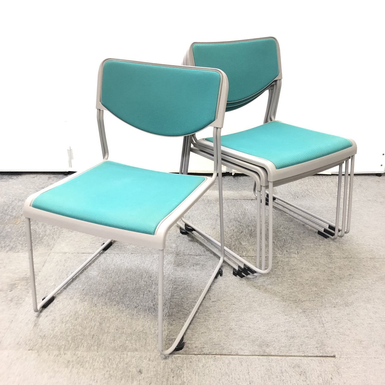 【4セット限定】イトーキ｜軽量タイプ！セットでお得にお買い上げ頂けます！【関西在庫数ナンバーワン・尼崎店】
                        その他シリーズ
                                    中古
            