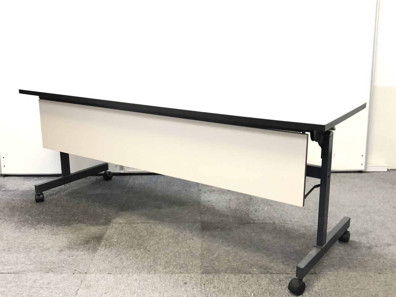 【特別価格！！】使用感がございますので、特別価格でご提案致します！！【国内メーカー製】
                        その他シリーズ
                                    中古
            