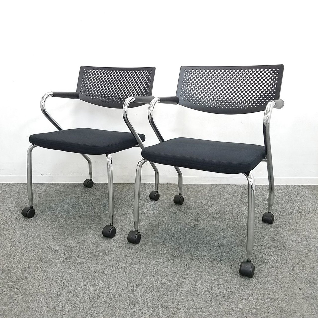 【16セット入荷】デザイナーズチェア入荷！中古　ヴィトラ　vitra.　スタッキング　ミーティング　会議　チェア　スタッキング
                        ビザビ 
                                    中古
            