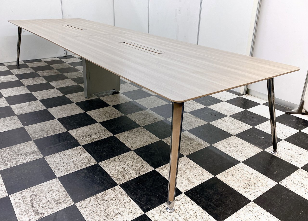 【最新のワークスペースに！】【8名用】オカムラ（okamura）/プリシード(PRECEDE)/プライズウッドミディアム色/天板マークレスメラミン　幅4000㎜　
                        プリシード 
                                    中古
            