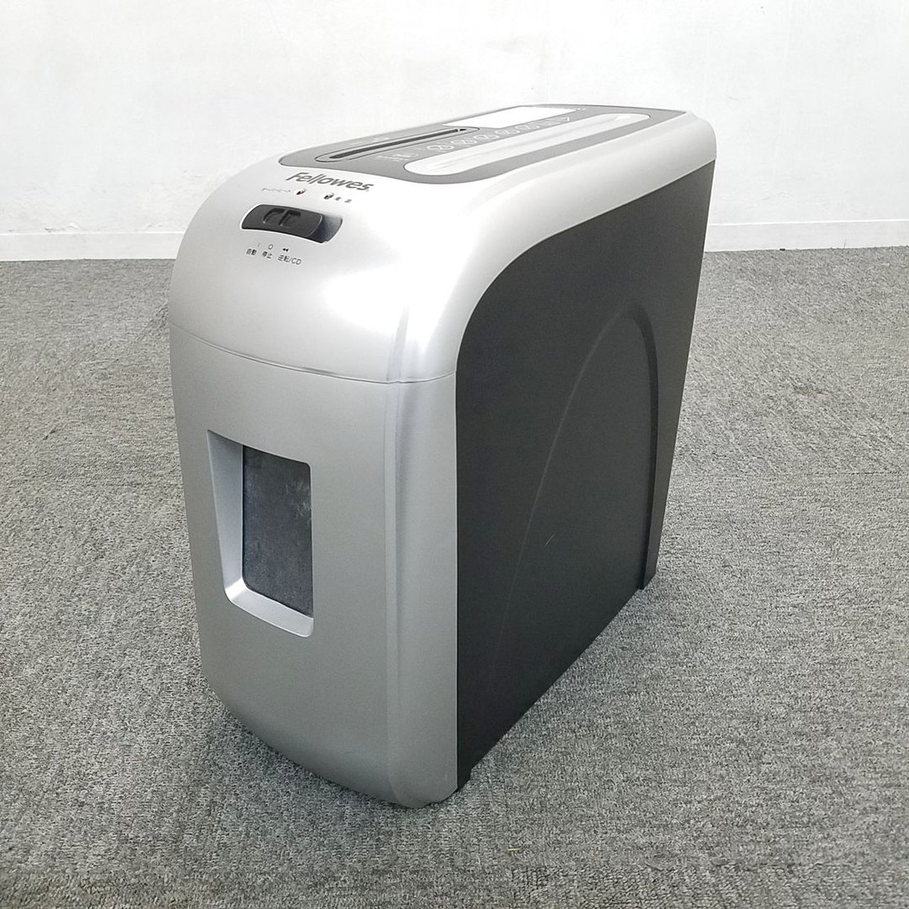 【1台限定入荷】設置場所に困らない省スペース・縦型シュレッダー入荷！中古　シュレッダー　個人情報保護法　マイクロカット　フェローズ　セキュリティ　オフィス
                        オフィスシュレッダー 
                                    中古
            