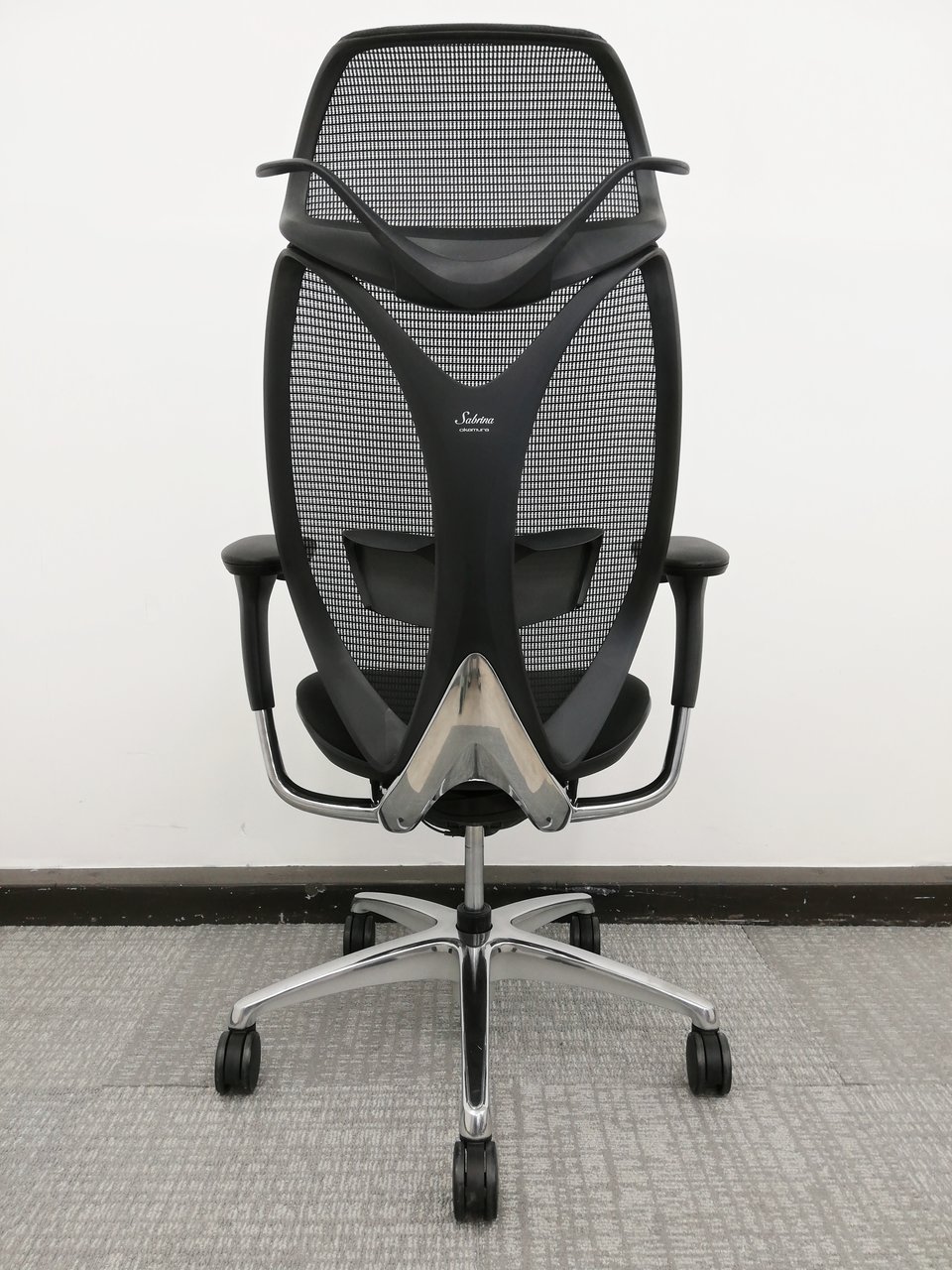 【中古】 サブリナ オカムラ/okamura 肘付ハイバックチェア 中古】サブリナ オカムラ/okamura 肘付ハイバックチェア 326936