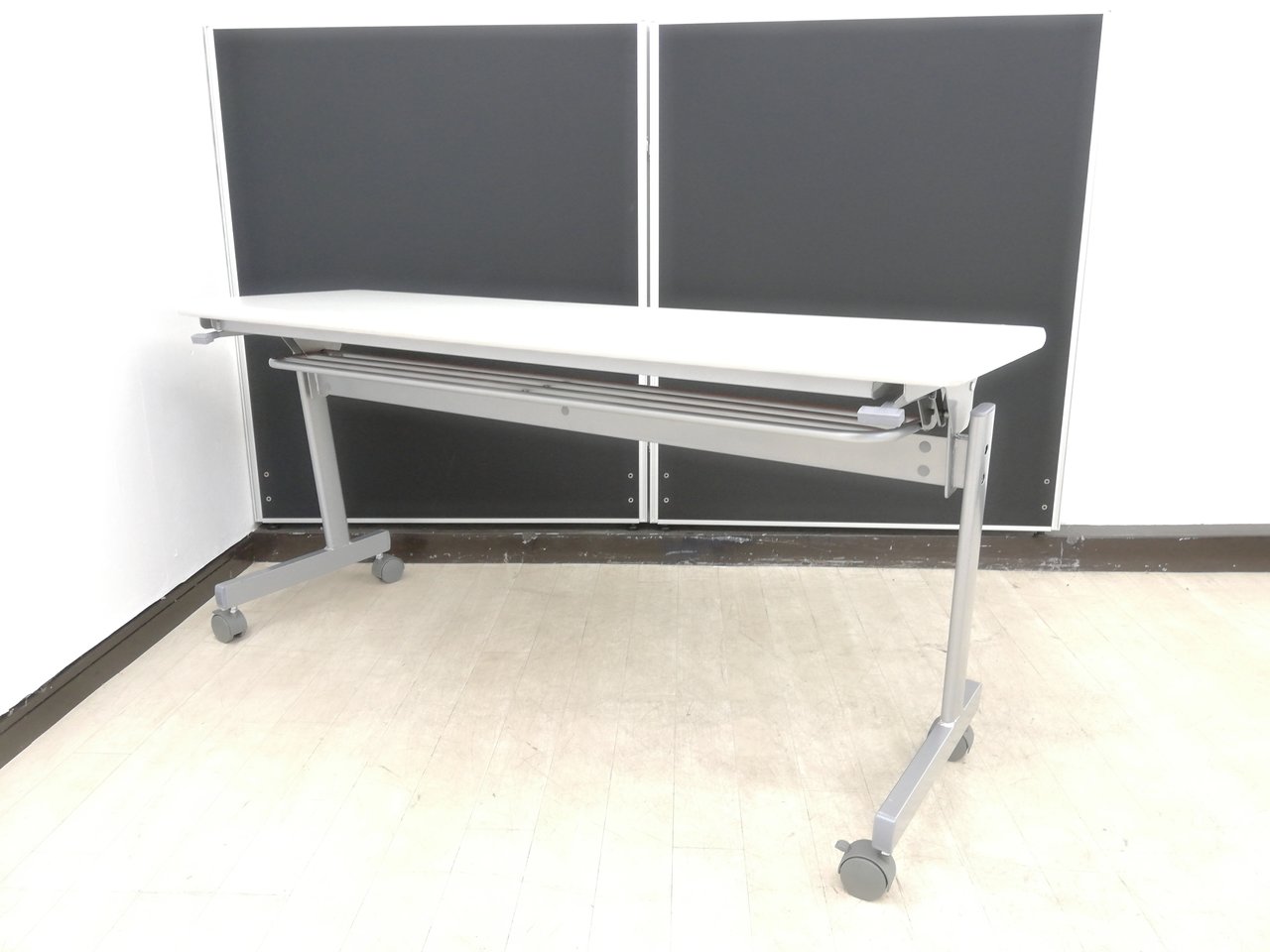 【8台入荷】新古品です！箱から出しただけ※天板ニューグレー色◆井上金庫製
                        その他シリーズ
                                    新古品
            