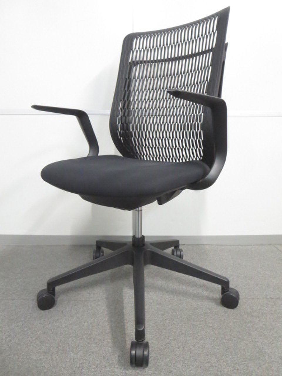 【中古 S(美品)】AJ CHAIR(エージェイチェア)シリーズ AJA-310BN-PA 5-347-3100 中古】AJチェア AJA-310BN-PA 5-347-3100 ウチダ/UCHIDA 肘付