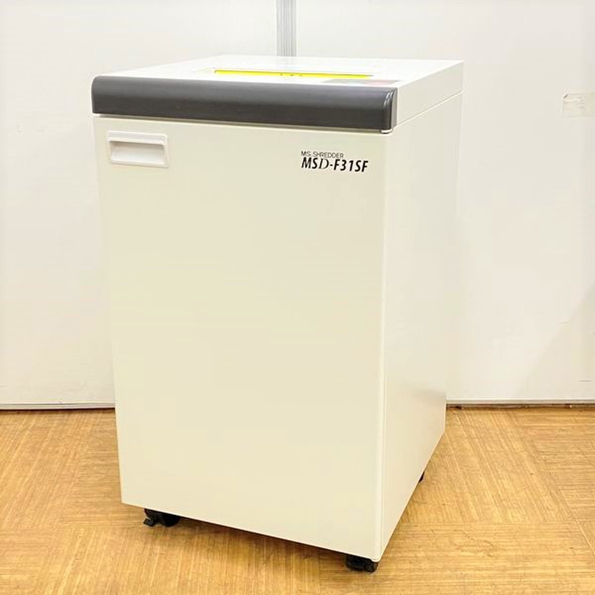 【最大55枚同時裁断】明光商会製パワフルシュレッダー待望入荷！！スパイラルカットで切れ味抜群！！
                        MSDシリーズ 
                                    中古
            