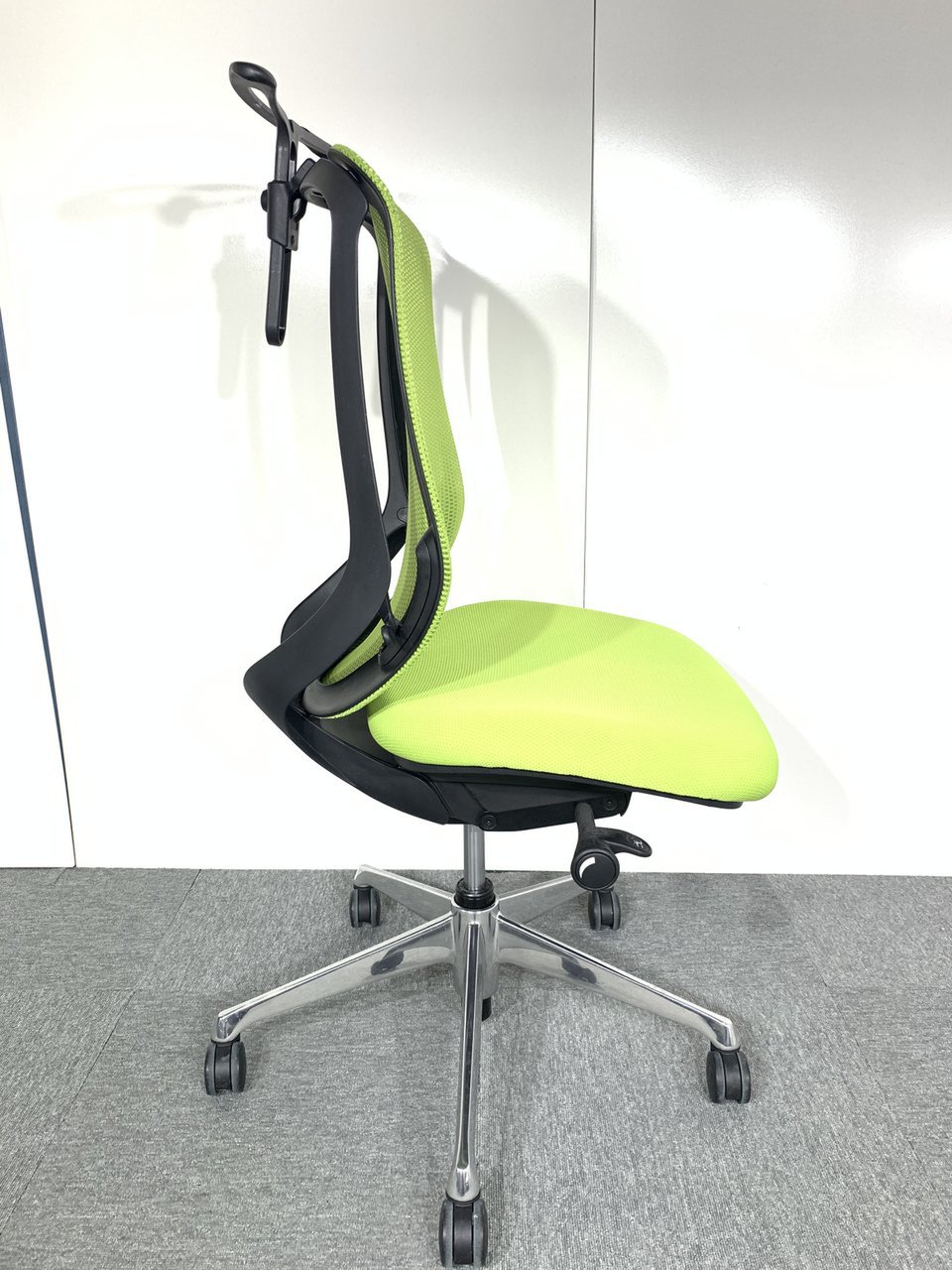 中古】シルフィーメッシュ オカムラ/okamura 肘無ハイバック