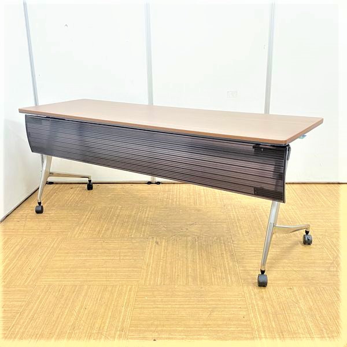 【珍しいブラウン色】【ロットで揃います！】【ウチダ製】【幕板付き】
                                    中古
            