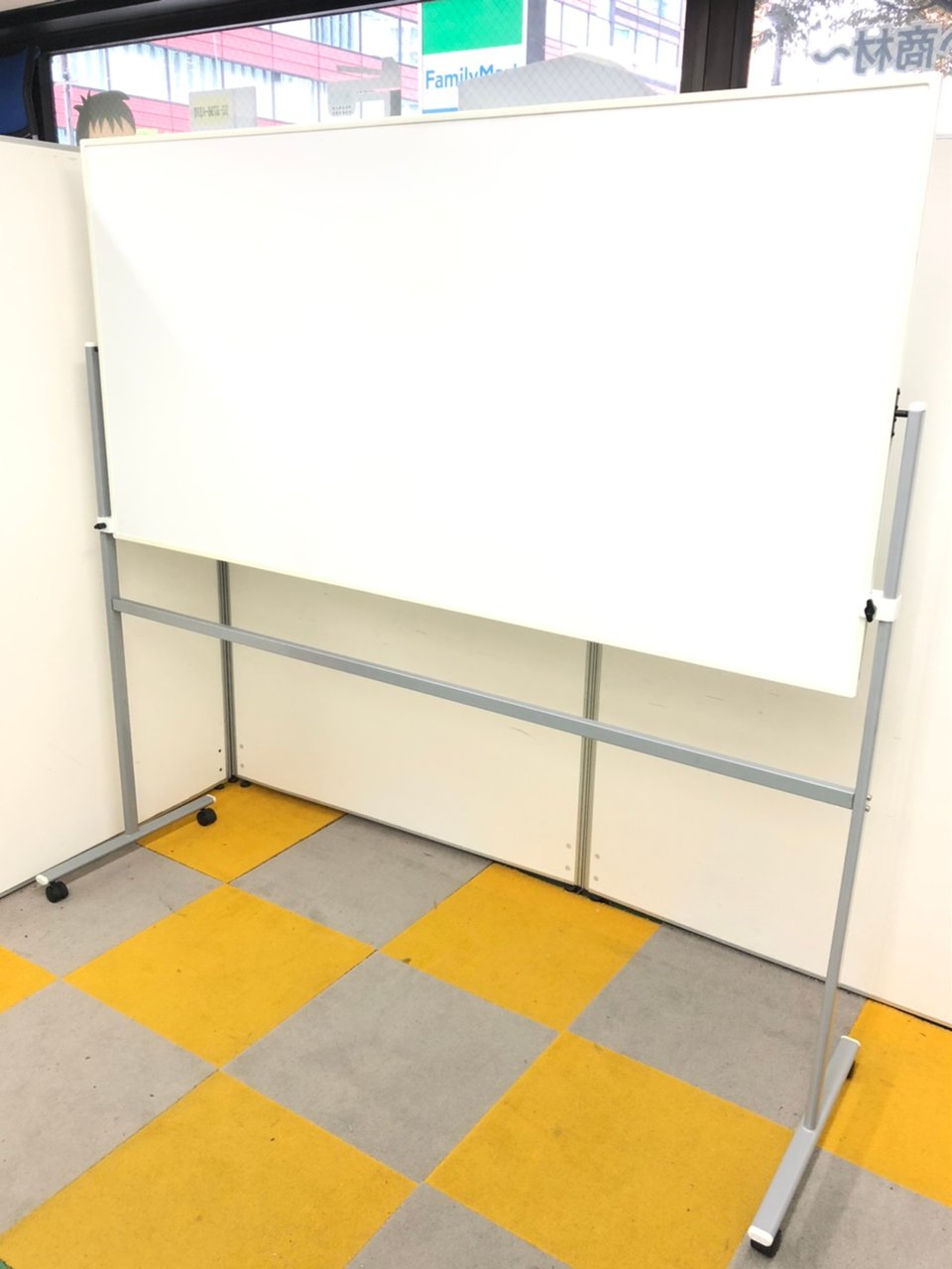 【会議・予定表に最適】両面なのでたっぷり書き込める‼
                        その他シリーズ
                                    中古
            