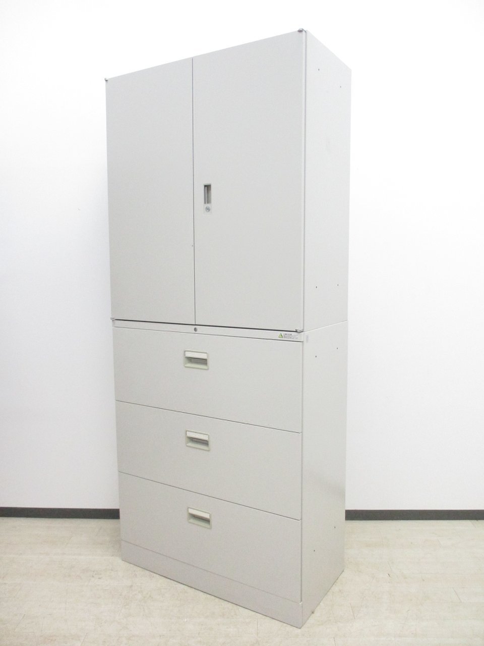 【希少な3ラテ+両開き！】通常サイズよりも高いのでご注意ください！
                        42 
                                    中古
            