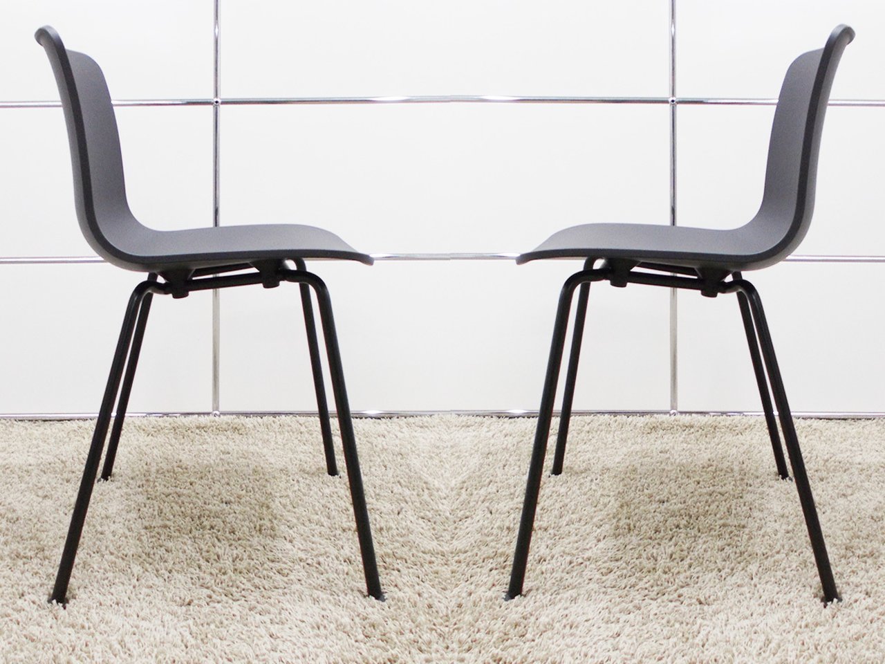Lio Vitra. HAL Tube 中古品 1脚 Lio Vitra. HAL Tube 中古品 1脚 Lio様専用 Vitra. HAL Tube 中古品