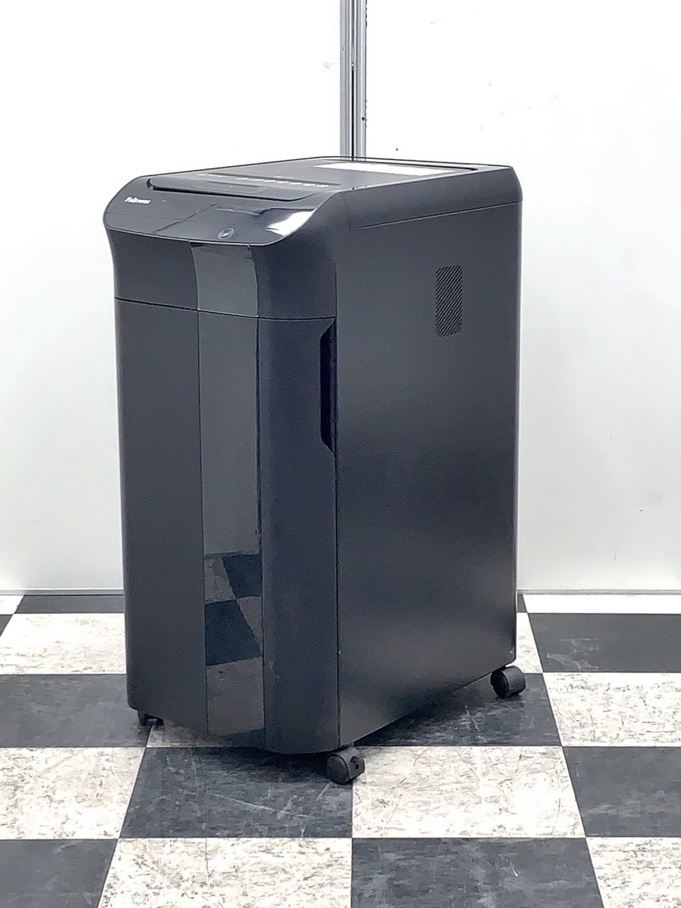 【カット自動化で楽々！】Fellowes(フェローズ)/２０ci/ブラック■オートフィードシュレッダー★
                        オートフィードシュレッダー
                                    中古
            