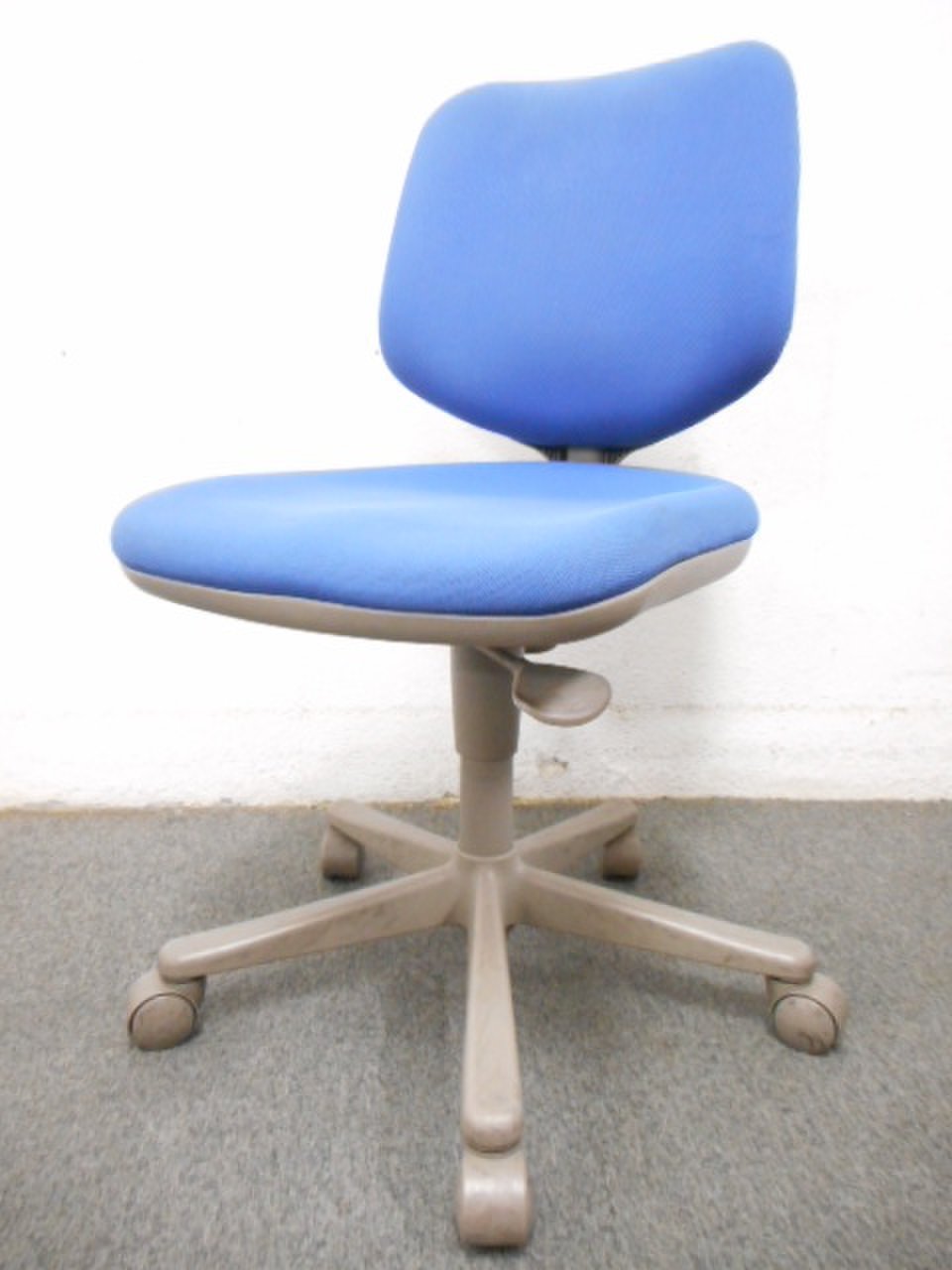 【3脚限定】オカムラ｜CG-E｜シンプルで使いやすいチェアです！【関西在庫数ナンバーワン・尼崎店】
                        CG-E 
                                    中古
            