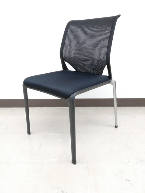 【中古】メダスリム vitra/ヴィトラ スタッキングチェア 308730