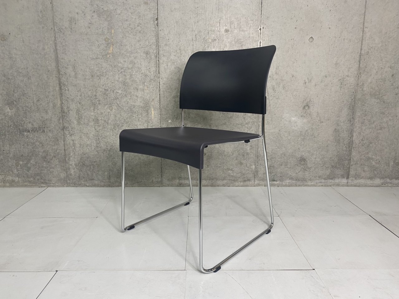 【デザイナーズ家具】なんと2019年製品！状態良好！※倉庫在庫品
                        SIM
                                    中古
            