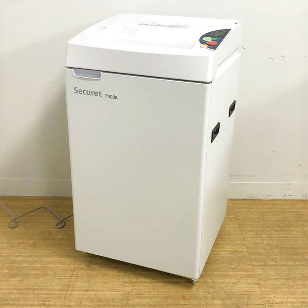 【スムーズに紙の処理を行えます】状態も良好で使いやすさもばっちし　石澤製作所　セキュレット　F403S
                        セキュレット 
                                    中古
            