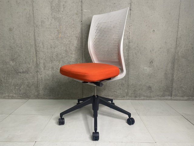 中古 Vitra ヴィトラ 肘無ハイバックチェア 新宿サテライト 中古オフィス家具ならオフィスバスターズ