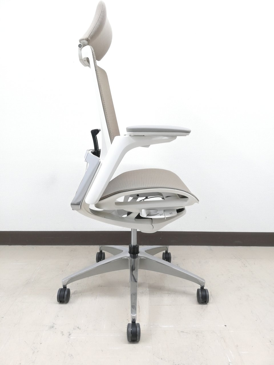 オカムラ フィノラ Okamura finora ハイバック オフィスチェア 受注生産品】 オカムラ オフィスチェア フィノラ ハイバック 肘