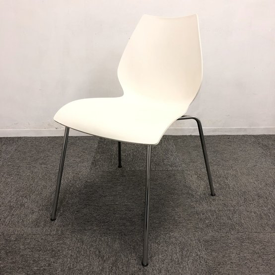 【中古】マウイチェア L408MZ Kartell/カルテル スタッキングチェア 311043