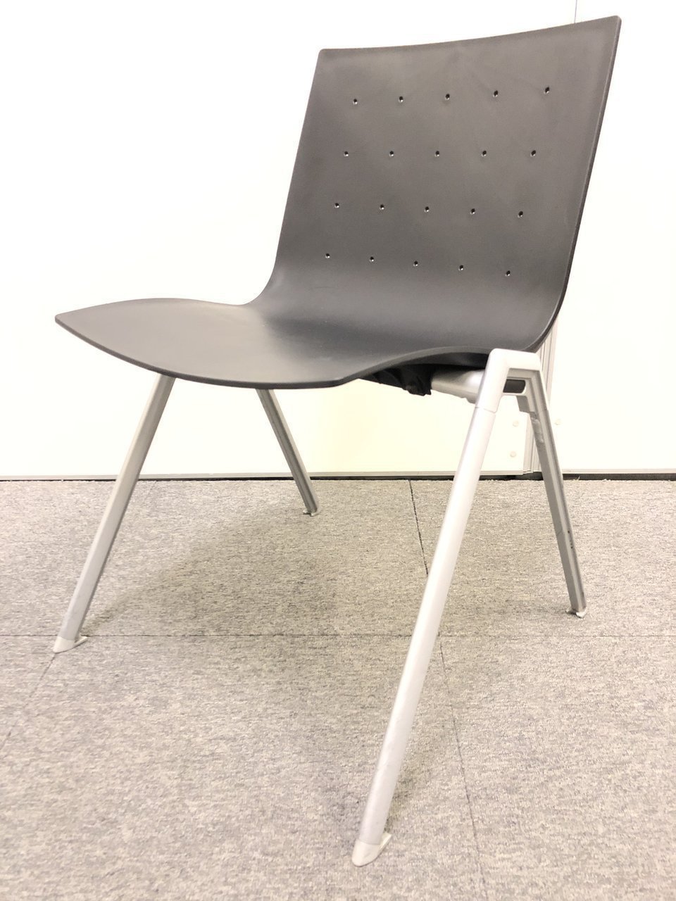 【残りわずか！】手入れも楽な収納チェア！少数になりましたのでさらに求めやすく！
                        エムエクス-250 
                                    中古
            