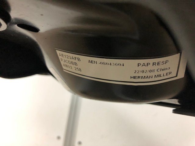 【中古】アーロンチェア（ポスチャー　フル装備） Herman Miller/ハーマンミラー 肘付ハイバックチェア 311700