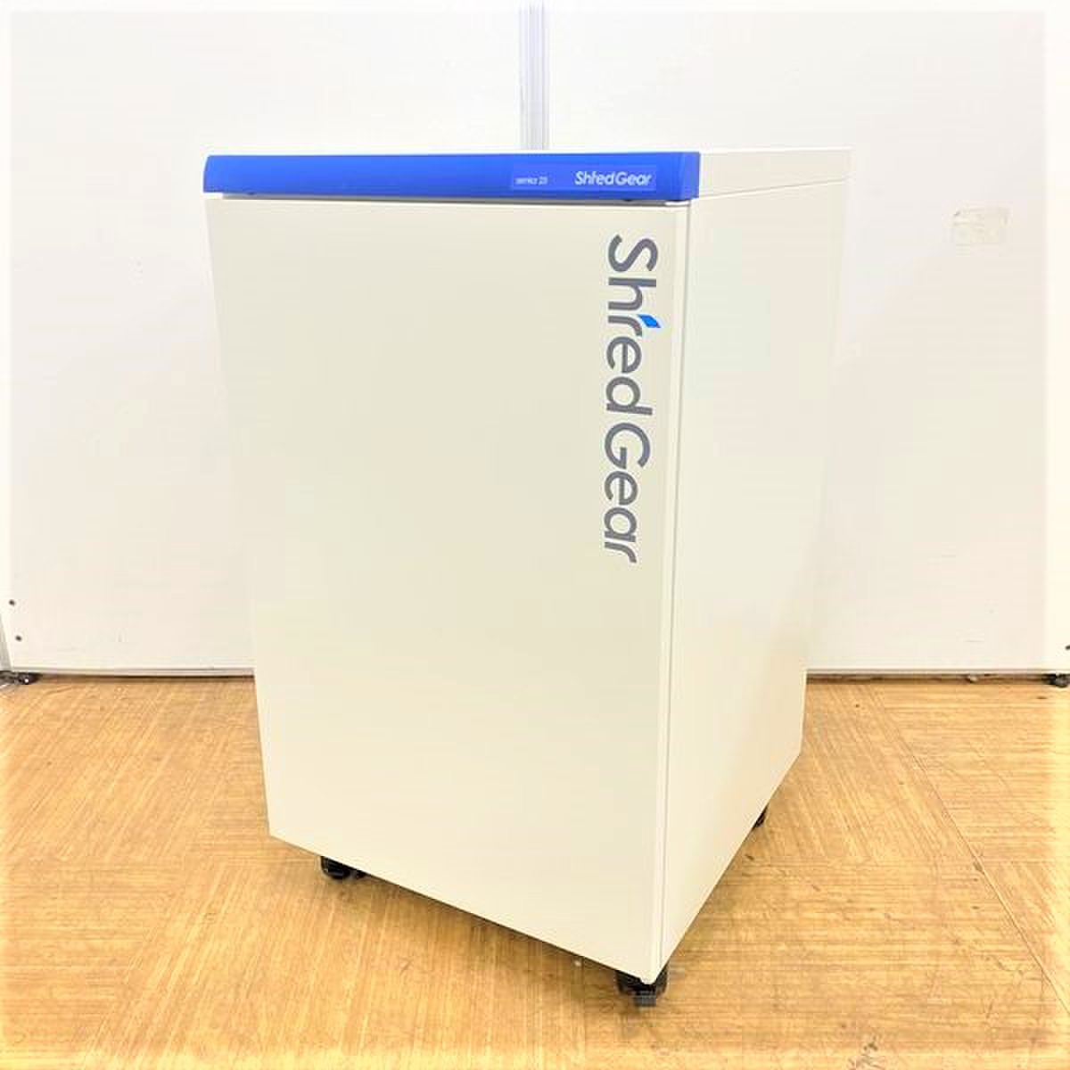 【セキュリティレベル4】スタンダードスペックでハイコストパフォーマンスなシュレッダー！！
                        千嘉 
                                    中古
            