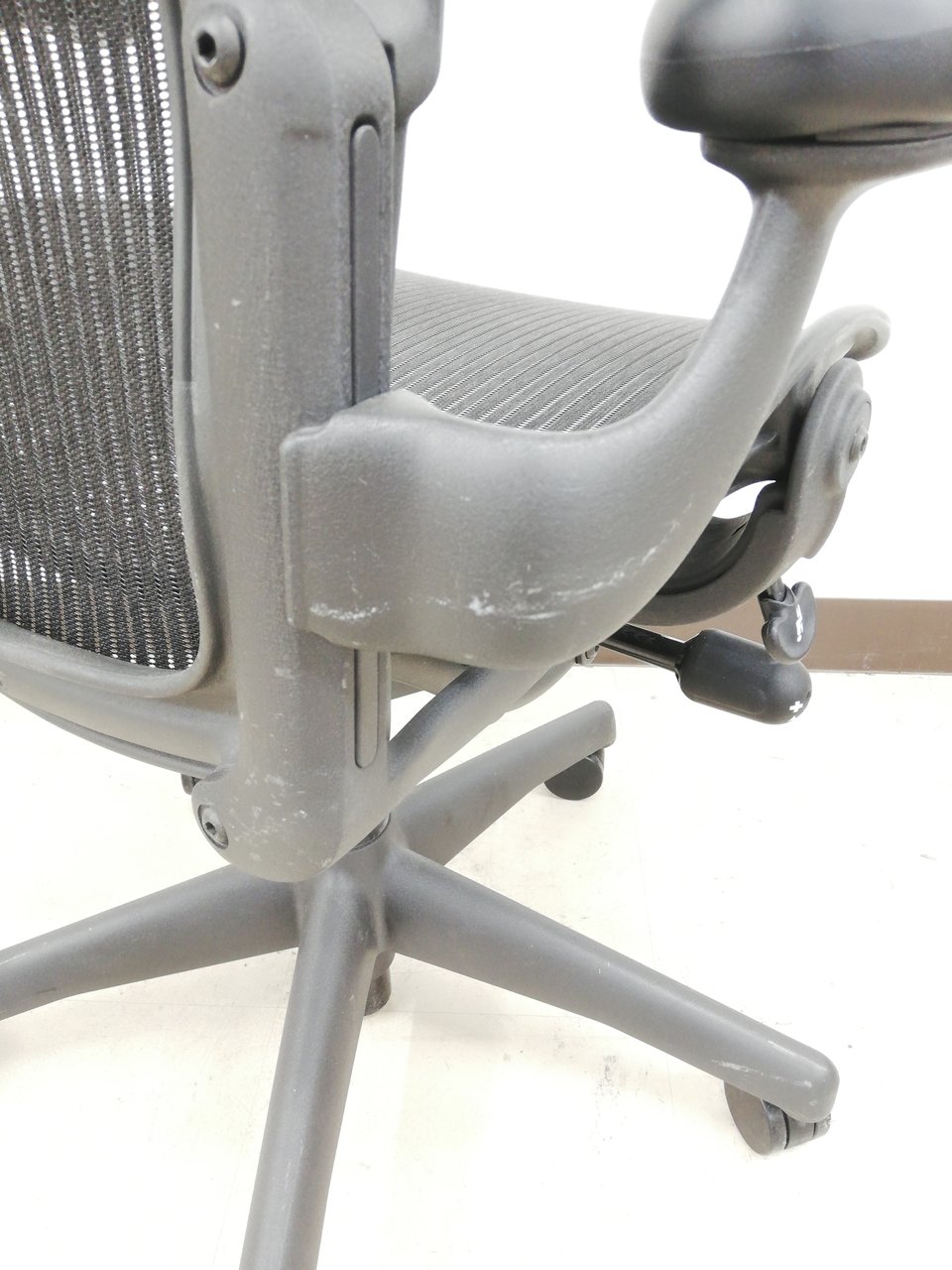 アーロンチェア AE111PWB ハーマンミラー (在庫3脚あり) 中古】アーロンチェア AE111PWB Herman Miller/ハーマンミラー