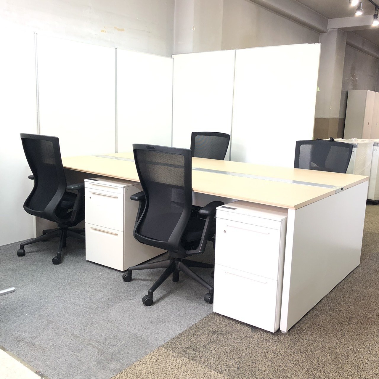 ウチダ製　アルプレイス　【フリアド+チェア+ワゴンセット】　人気のフリーアドレスが京都東寺店限定　特価価格！早い者勝ち！【京都・滋賀】
                        アルプレイス 
                                    中古
            