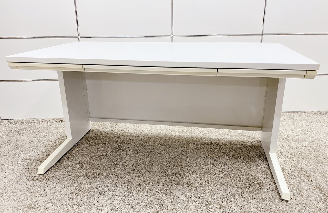 【広々使える幅1400mm！】
収納ワゴンもご提案できます！
オカムラ/アドバンス/ホワイト

                        アドバンス 
                                    中古
            