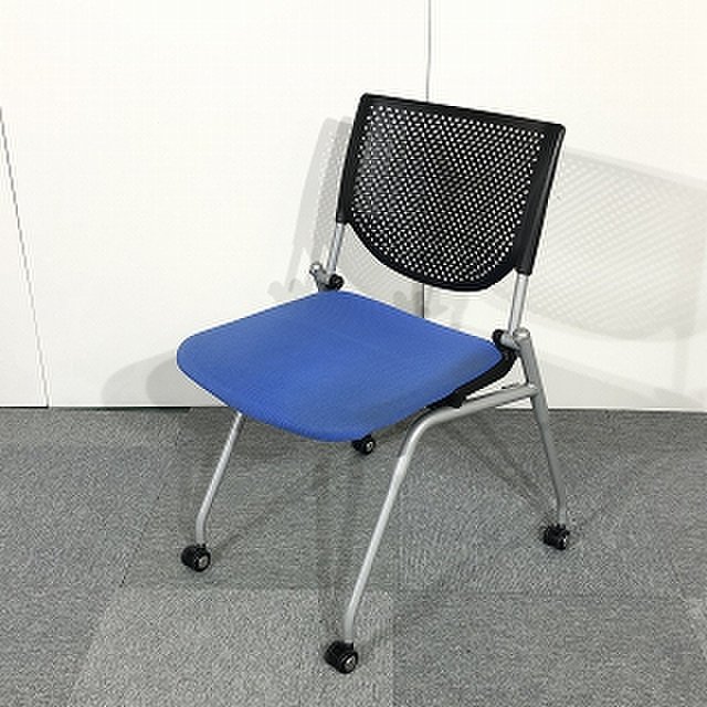 【ロット入荷】シャープな見た目で人気のチェア！ミーティングスペース等に是非！中古　オフィス家具  【関西倉庫在庫】
                        プロスタック 
                                    中古
            