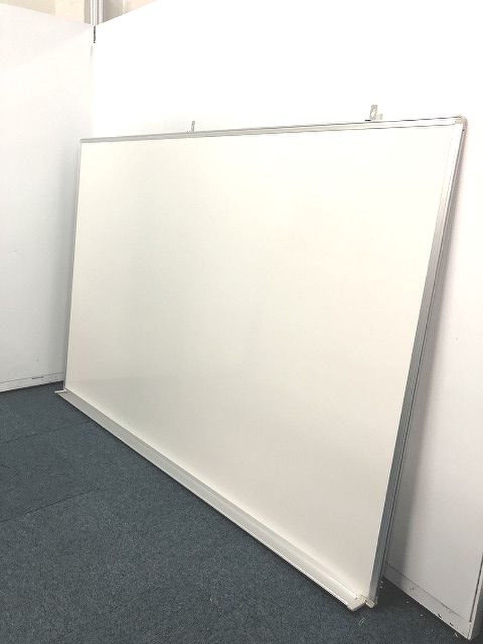 【定価約9万円！！1800ｍｍ幅の大型壁掛け用ホワイトボードの入荷です！！】
                        その他シリーズ
                                    中古
            