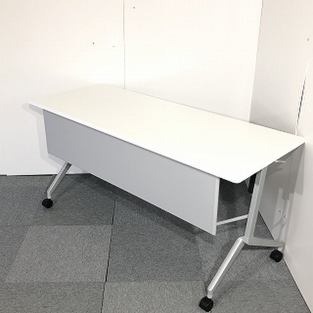 【ロット商品】コクヨ｜サイドスタックテーブル｜ホワイトカラー｜幕板付き！【関西倉庫在庫】
                        	リーフライン(Leafline )
                                    中古
            