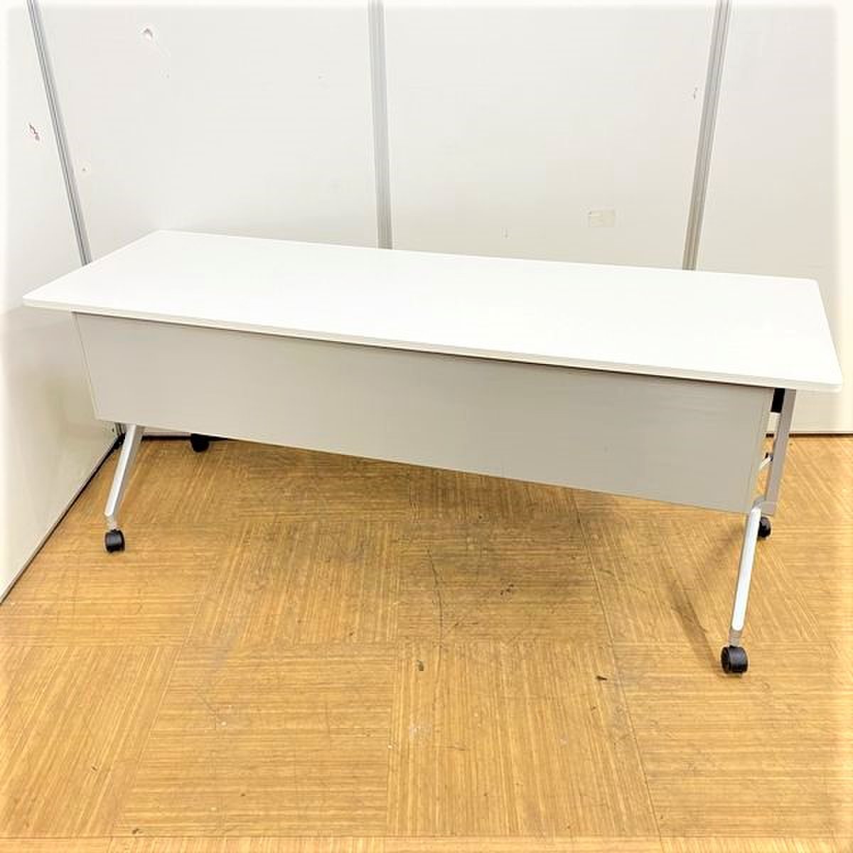 【ミーティング向け】【コクヨ(KOKUYO)】【重ねて収納】
                        KT-1200 リーフライン  
                                    中古
            